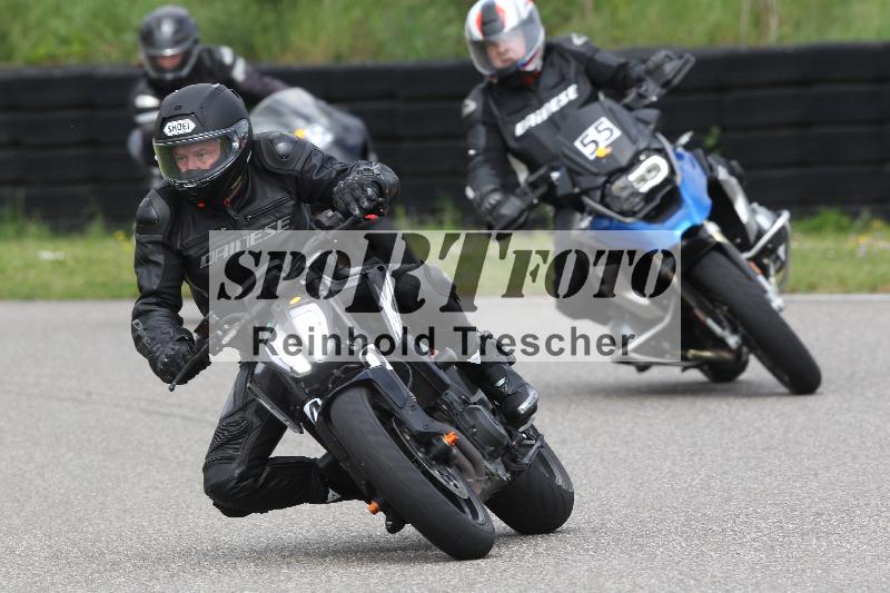 /Archiv-2025/10 23.04.2025 Cornu Master School ADR/rot-rouge/40